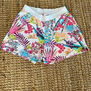 FRESH PRODUCE Women's High Waist pull on Floral Shorts
100% cotton
Sz L